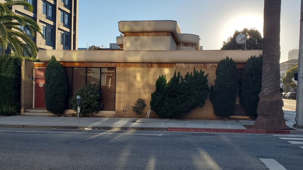 More Photos Of 632 Arizona Ave, Santa Monica Office For Lease