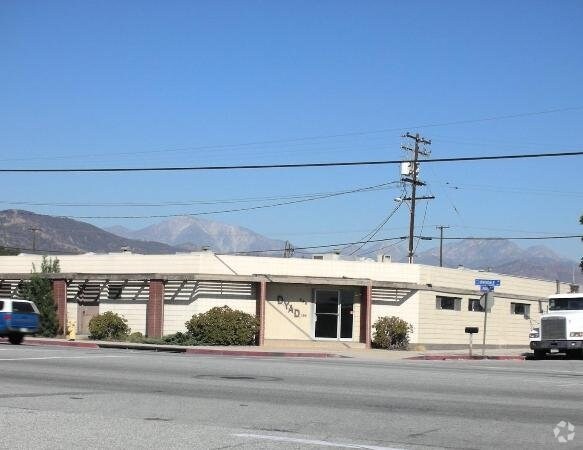 More Photos Of 292-298 S Irwindale Ave, Azusa Warehouse For Lease