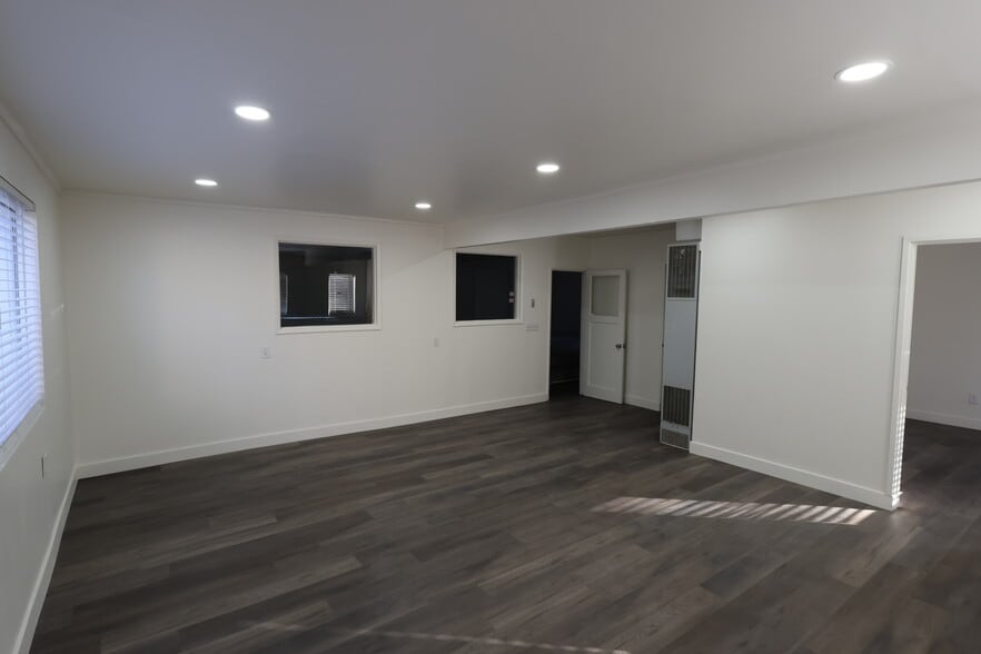 More Photos Of 138 Sierra St, El Segundo Manufacturing For Lease