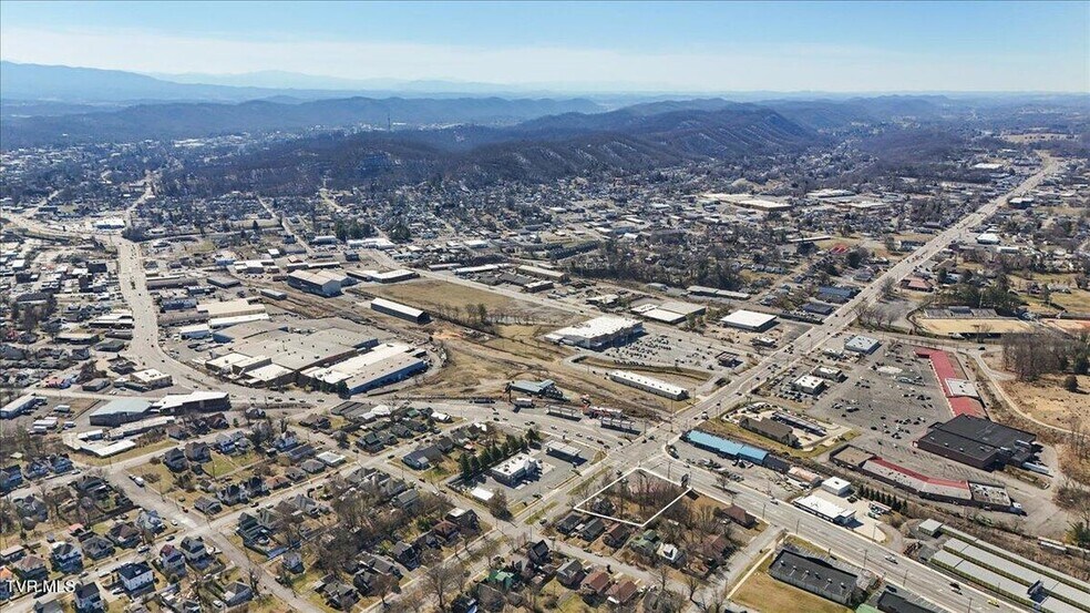 More Photos Of 601 Commonwealth Ave, Bristol General Retail For Sale