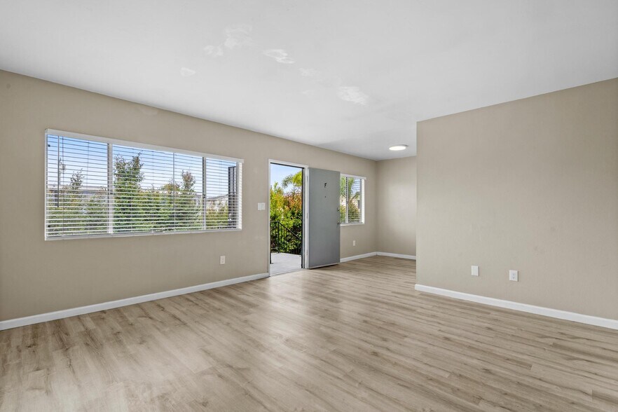 More Photos Of 1041 Calla Ave, Imperial Beach Apartments For Sale