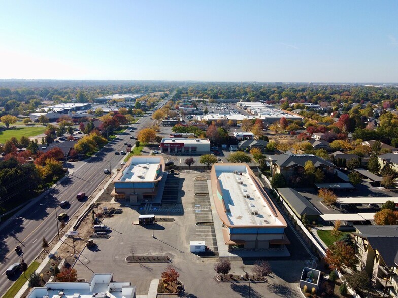 More Photos Of 10100 Overland rd, Boise General Retail For Sale