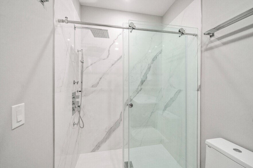 More Photos Of 1000-1038 W Girard Ave, Philadelphia Apartments For Lease