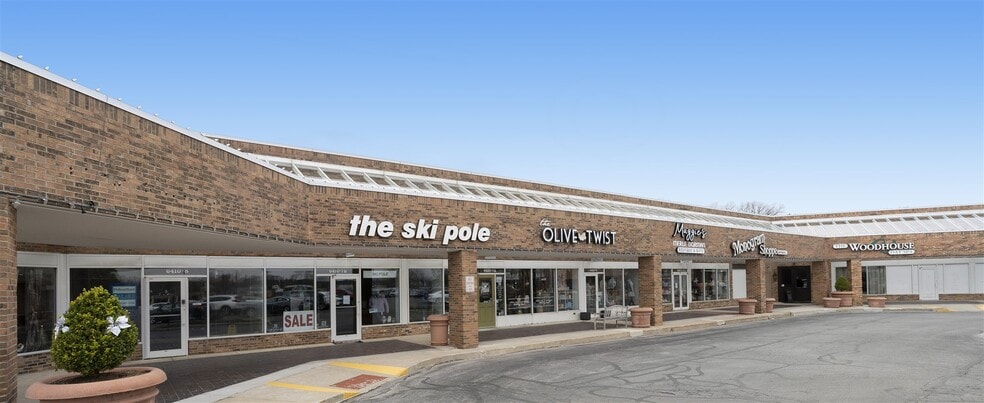 More Photos Of 6306-6410 W Jefferson Blvd, Fort Wayne Storefront For Lease