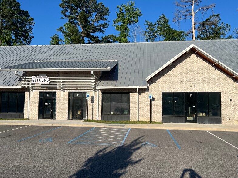 More Photos Of 617 Myers Rd, Summerville Office For Lease