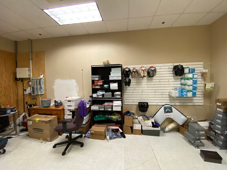 More Photos Of 1547 E March Ln, Stockton Bank For Lease