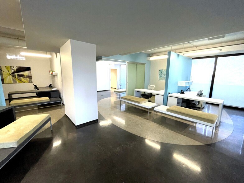 More Photos Of 700 E 8th St, Kansas City Apartments For Sale