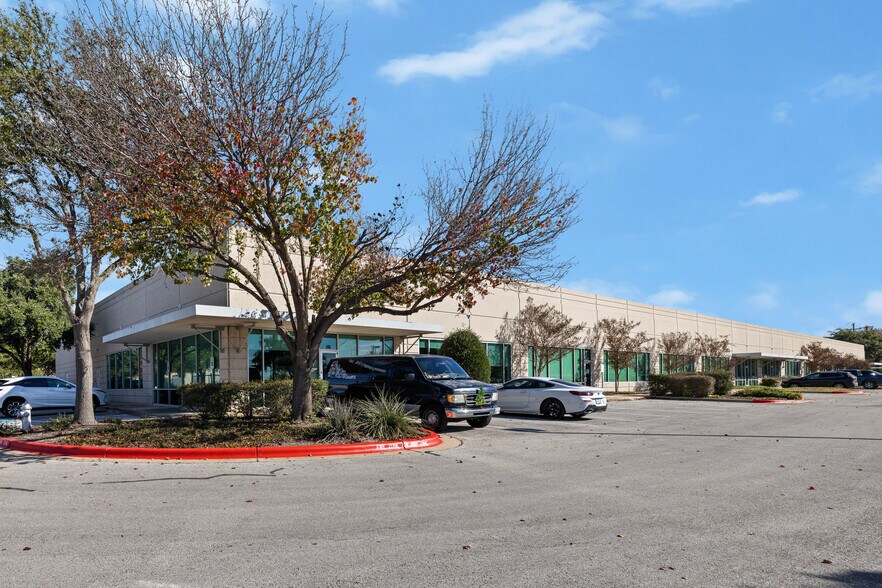 More Photos Of 9300 United Dr, Austin Unknown For Lease