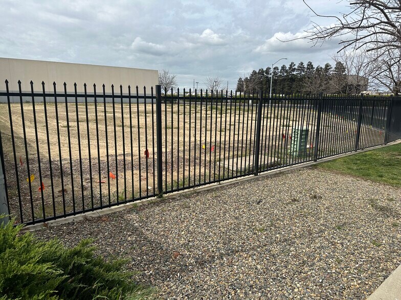 More Photos Of 1305 Venture Ln, Turlock Land For Lease
