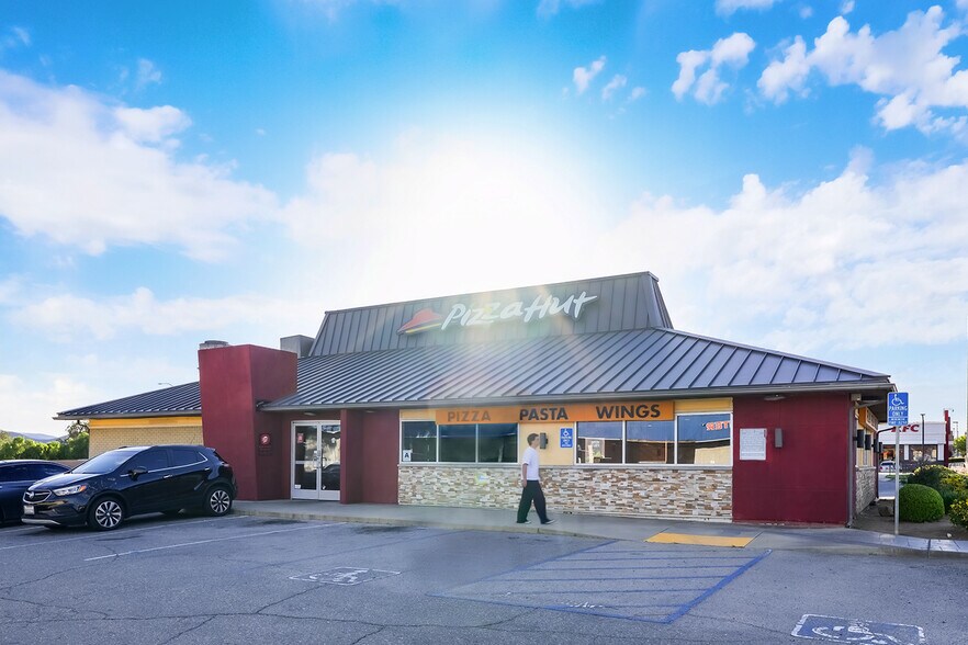 More Photos Of 1860 W Ramsey St, Banning Fast Food For Sale