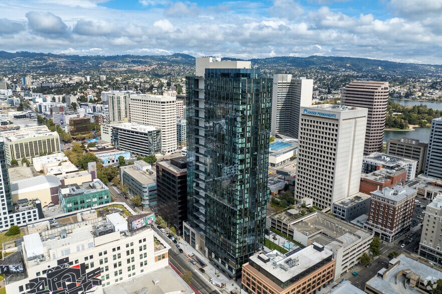 More Photos Of 1950 Broadway, Oakland Apartments For Lease