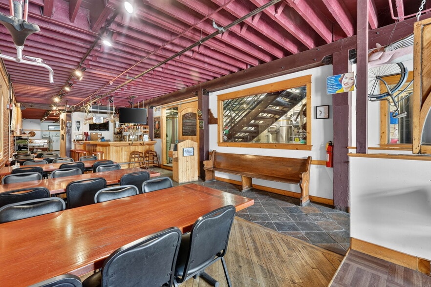 More Photos Of 615 S 1st Ave, Pocatello Restaurant For Sale