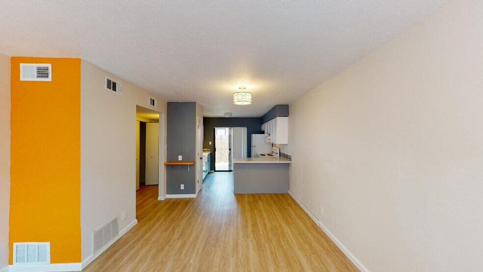 More Photos Of 1117 Louisiana Blvd SE, Albuquerque Apartments For Sale
