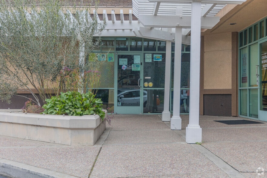 More Photos Of 1210 Central Blvd, Brentwood Office For Lease