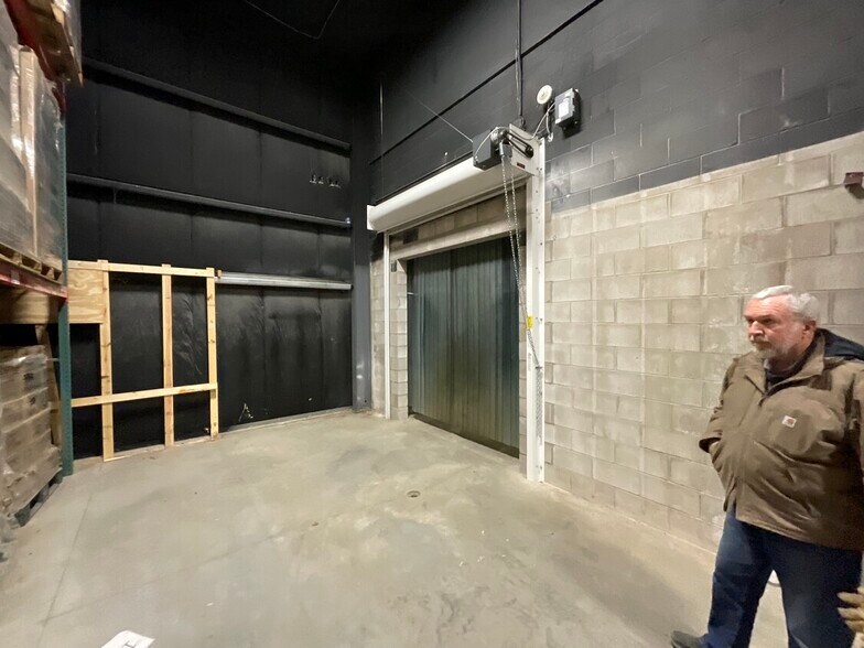 More Photos Of 1031 Appleton Rd, Menasha Industrial For Lease