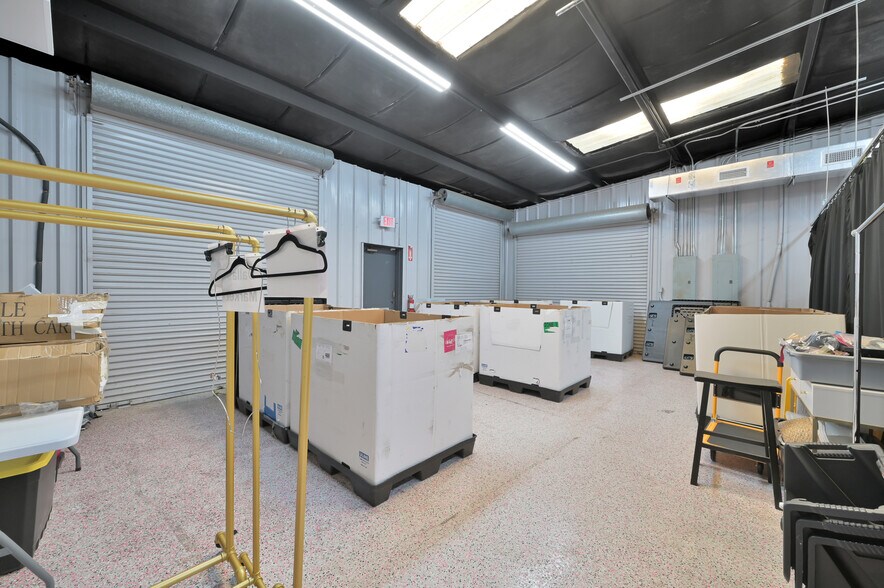 More Photos Of 20610 Fm 1488 Rd, Magnolia Warehouse For Lease