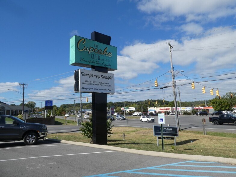 More Photos Of 4460 Keith St NW, Cleveland Freestanding For Sale