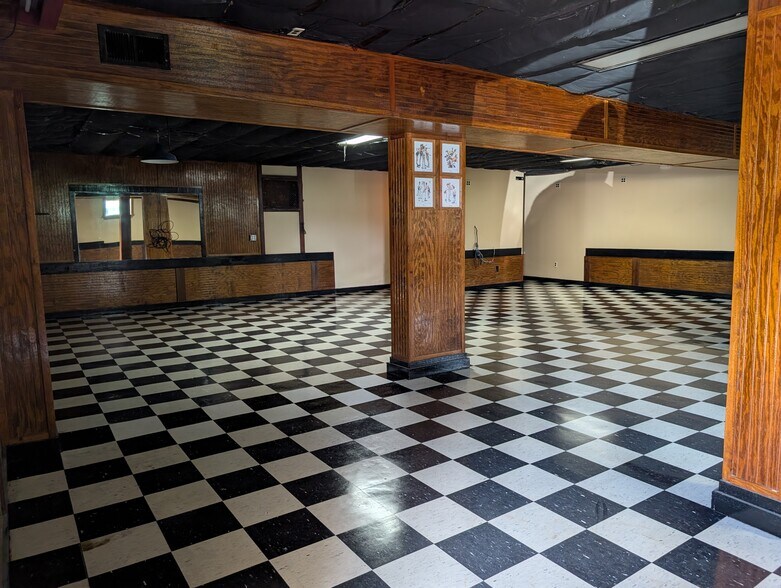 More Photos Of 367 Freedom Way, Jacksonville General Retail For Sale