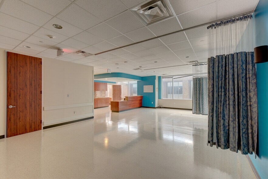 More Photos Of 7501 Fannin St, Houston Medical For Lease