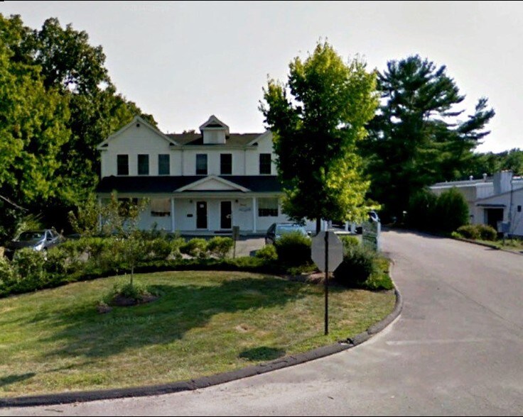 Primary Photo Of 2346 Boston Post Rd, Guilford Office For Lease