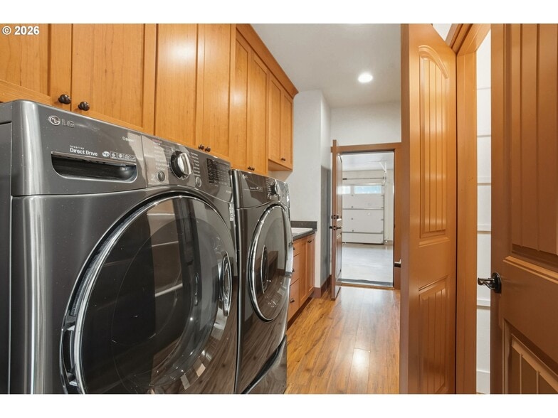 More Photos Of 49164 McKenzie Hwy, Vida Lodge Meeting Hall For Sale