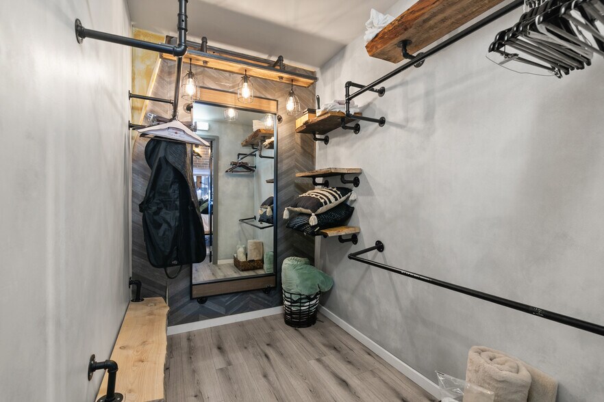 More Photos Of 302-390 11th Ave, San Diego Apartments For Sale