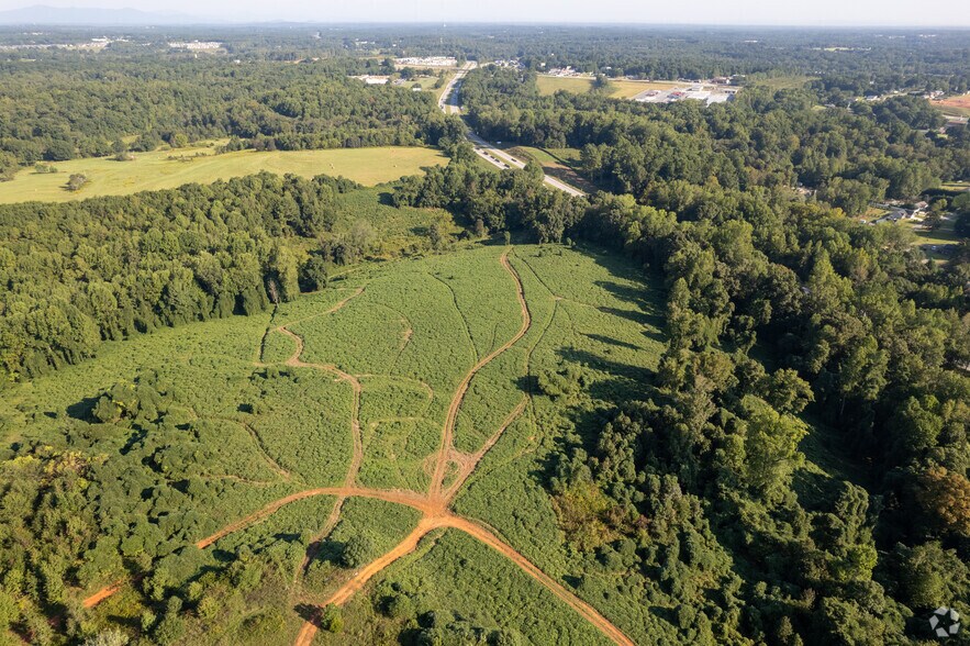 More Photos Of 1 John Dodd Rd, Boiling Springs Warehouse For Lease