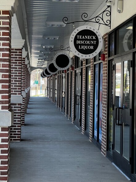 More Photos Of 764 New Bridge Rd, Teaneck Apartments For Lease