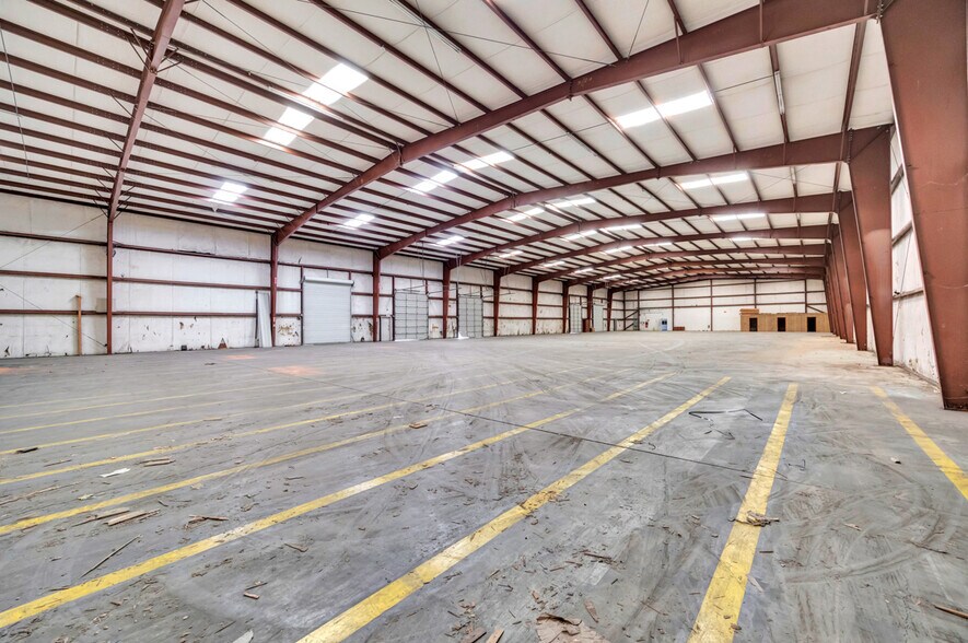 More Photos Of 3314 Highway 53, Huntsville Distribution For Lease