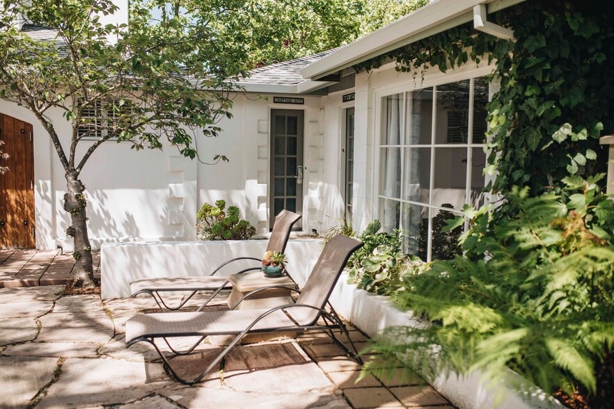 More Photos Of 310 1st St E, Sonoma Hotel For Sale