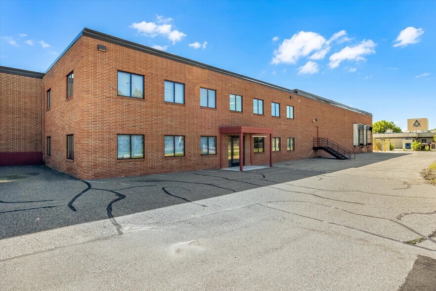 More Photos Of 130-150 Eva St, Saint Paul Industrial For Sale