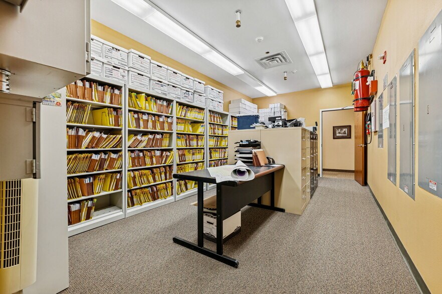 More Photos Of 1910 Main Ave, Durango Office For Sale