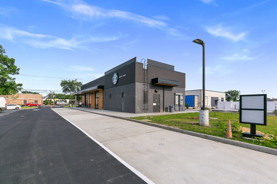 More Photos Of 596 Franklin Ave, Franklin Square Fast Food For Sale