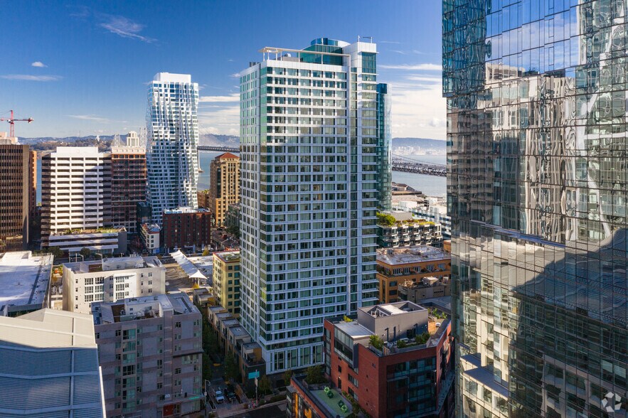 Primary Photo Of 299 Fremont St, San Francisco Apartments For Lease