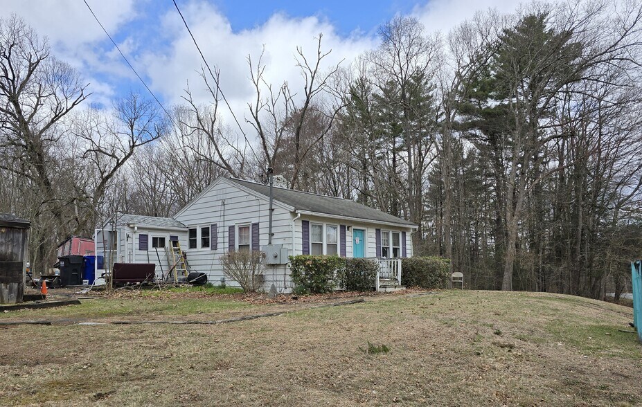 More Photos Of 1317 Federal St, Belchertown Warehouse For Sale