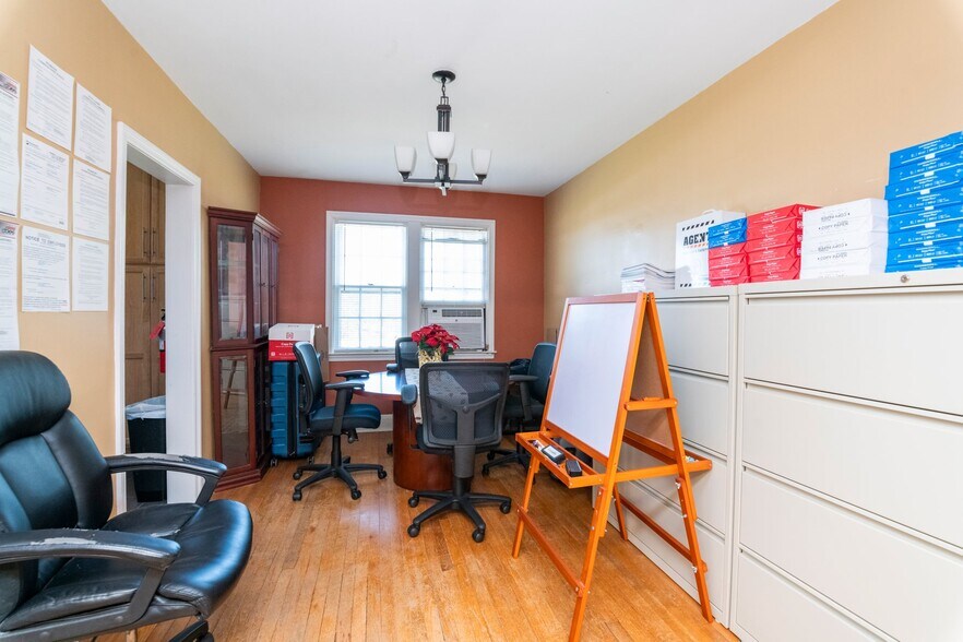 More Photos Of , Rosedale Office For Sale