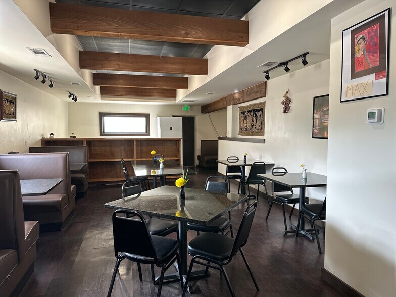 More Photos Of 5517 Menchaca Rd, Austin Restaurant For Sale