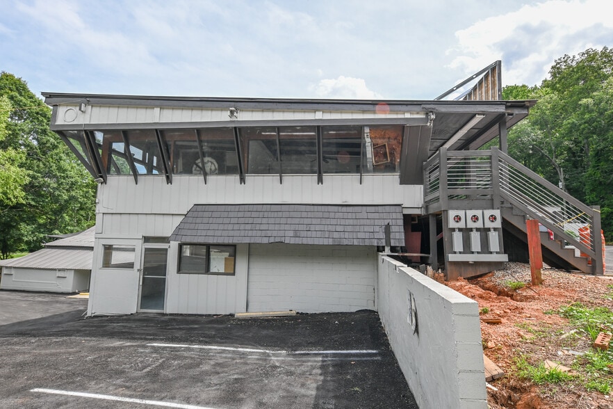 More Photos Of 215 Tallassee Rd, Athens Auto Repair For Lease