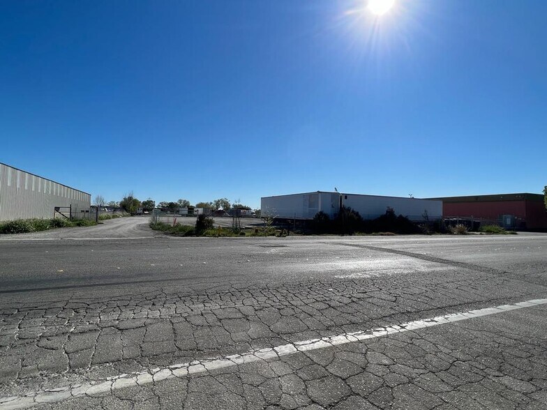 More Photos Of 1310 E Beamer St, Woodland Land For Sale