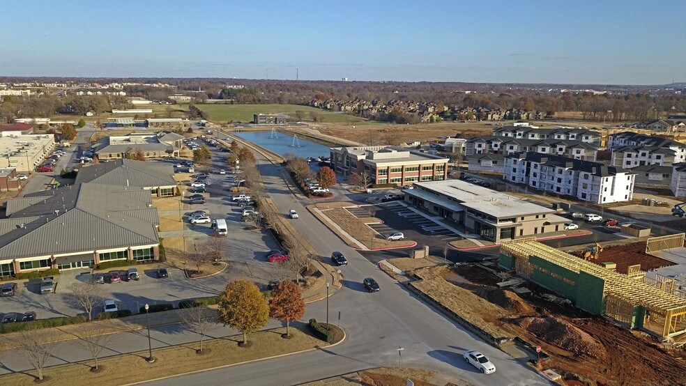 More Photos Of 800 SE Plaza Ave, Bentonville Medical For Lease