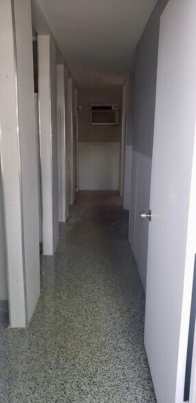 More Photos Of 11518 Bogs Rd, Tomball Shelter For Sale