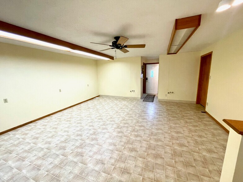 More Photos Of 2003 Broadway St S, Menomonie Storefront Retail Residential For Sale