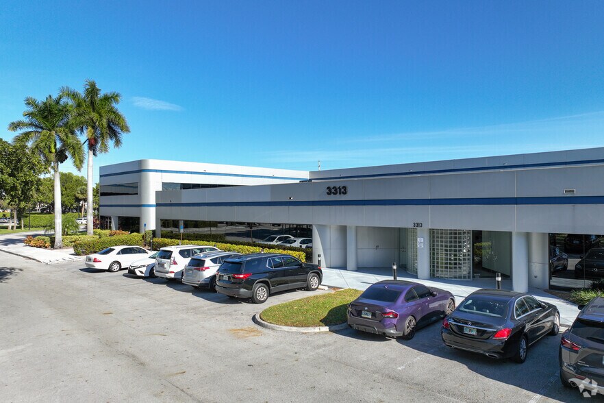 Primary Photo Of 3313 W Commercial Blvd, Fort Lauderdale Medical For Sale