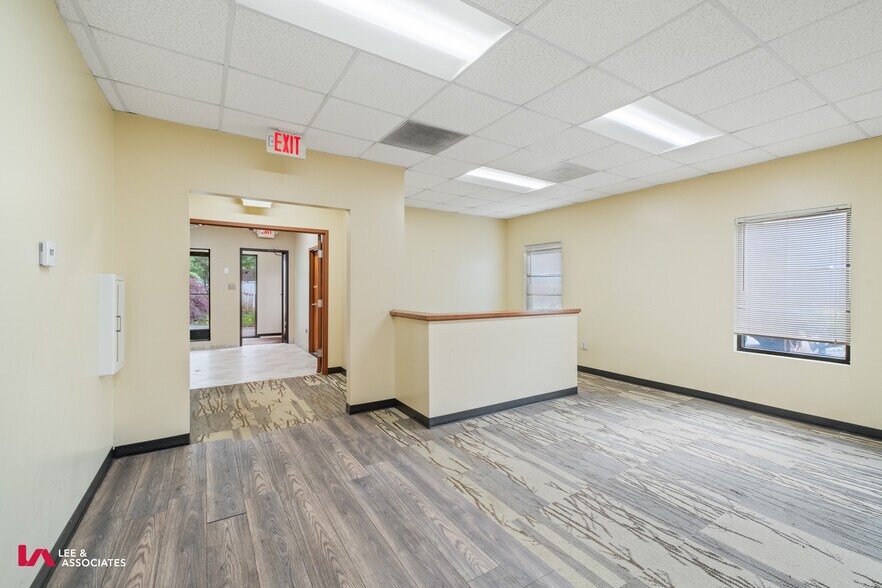 More Photos Of 4266 Winters Chapel Rd, Atlanta Distribution For Lease