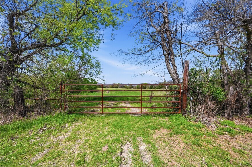 More Photos Of Griffith Ave, Terrell Land For Sale