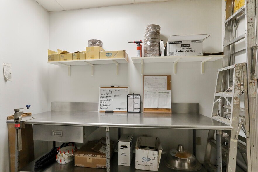 More Photos Of 100 W German St, Shepherdstown Storefront Retail Residential For Sale