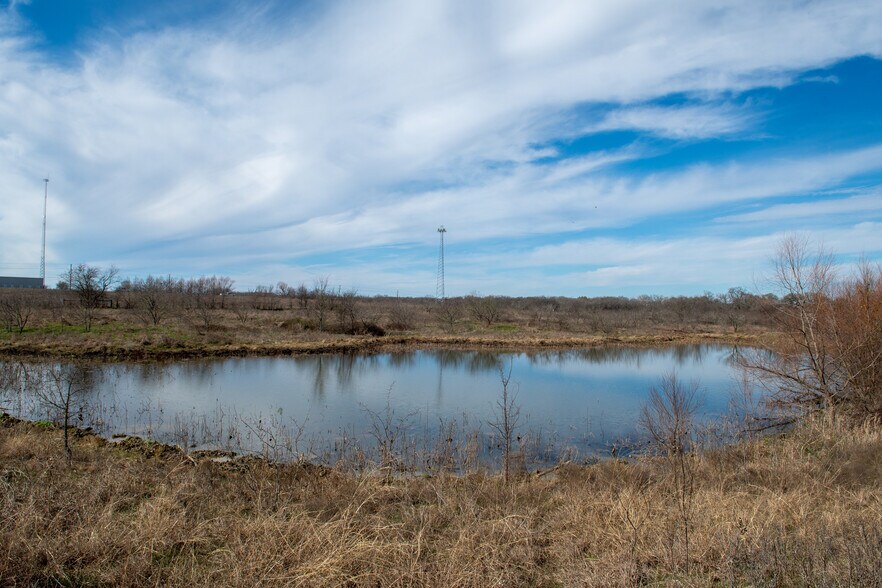 More Photos Of Highway 14, Groesbeck Land For Sale