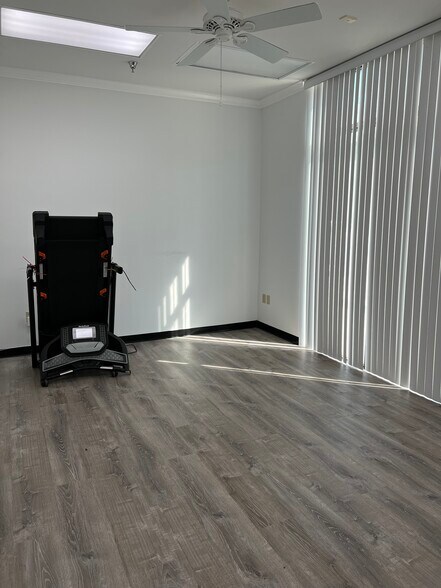 More Photos Of 2895 Jupiter Park Dr, Jupiter Light Manufacturing For Lease