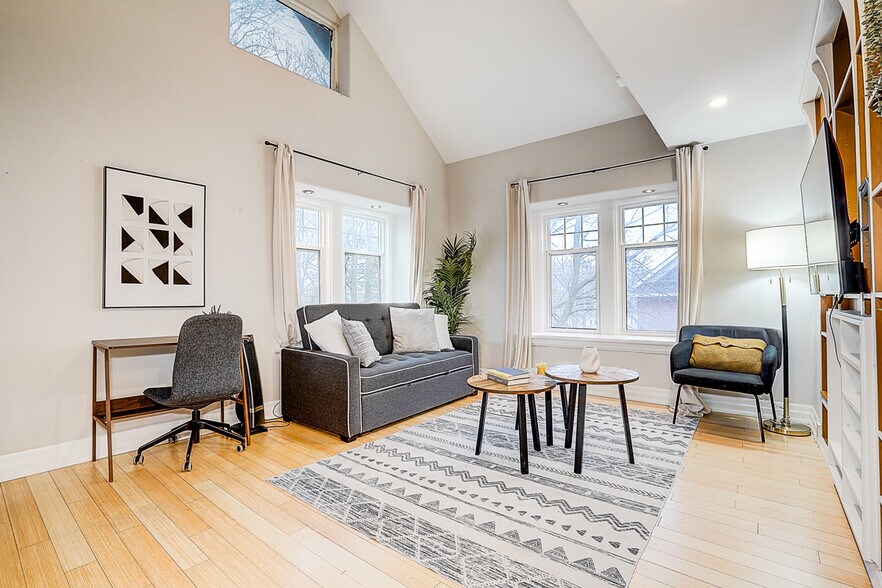 More Photos Of 12 Vincent St, Newmarket Office For Sale