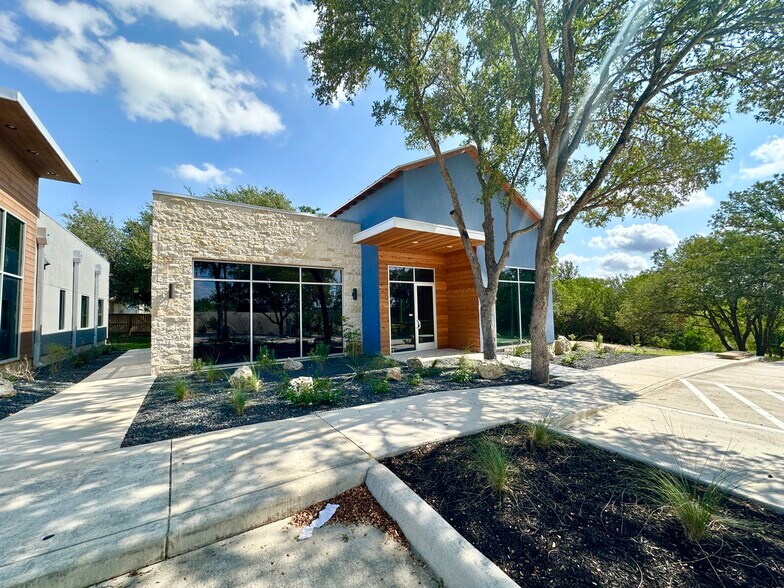 More Photos Of 6705 W Hausman Rd, San Antonio Medical For Lease